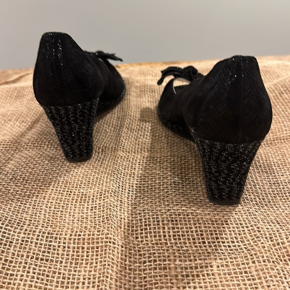 J Peterman Womens Black Wedge Espadrille Peep Toe Shoes Size 8.5 Glittery Italy. - Picture 3 of 7